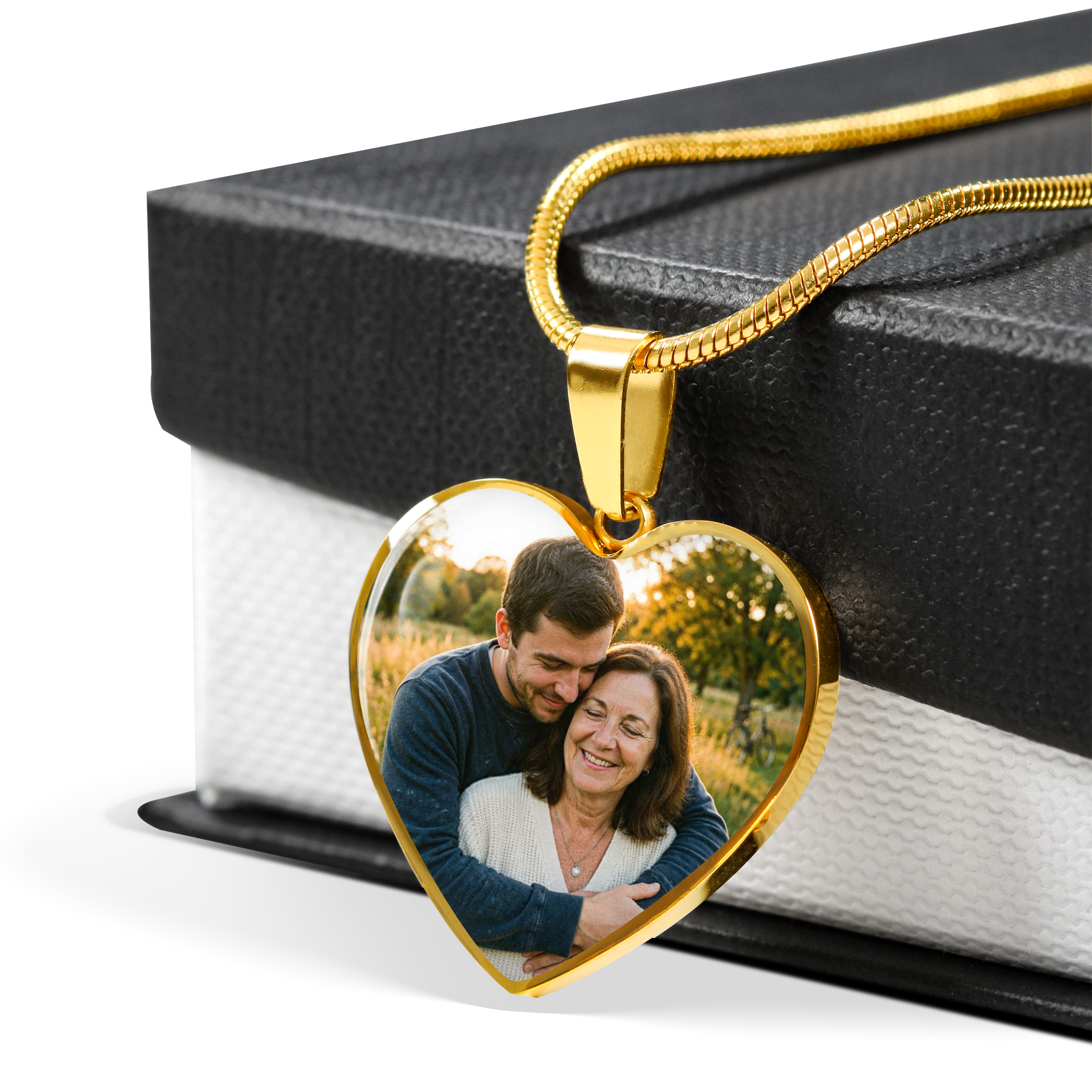 To My Mom, Personalized Heart Photo Necklace & Message Card, I Pray,